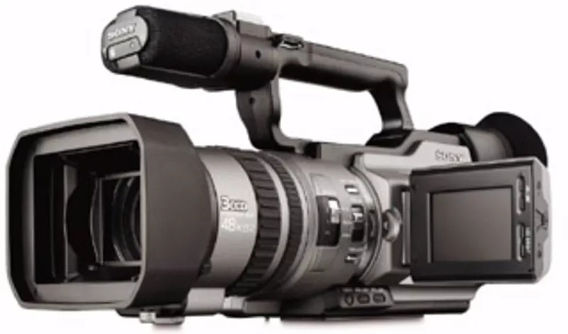продам видеокамеру SONY DCR-VX2100E
